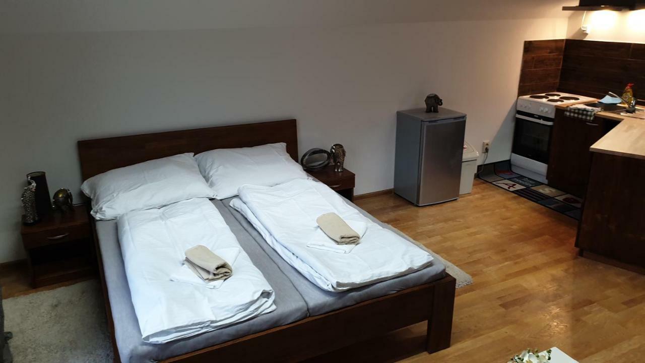 Relax Penzion U Adama Dolna Tizina Exterior photo